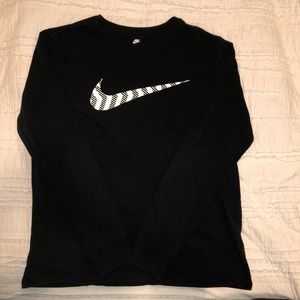Men’s Nike long sleeve!